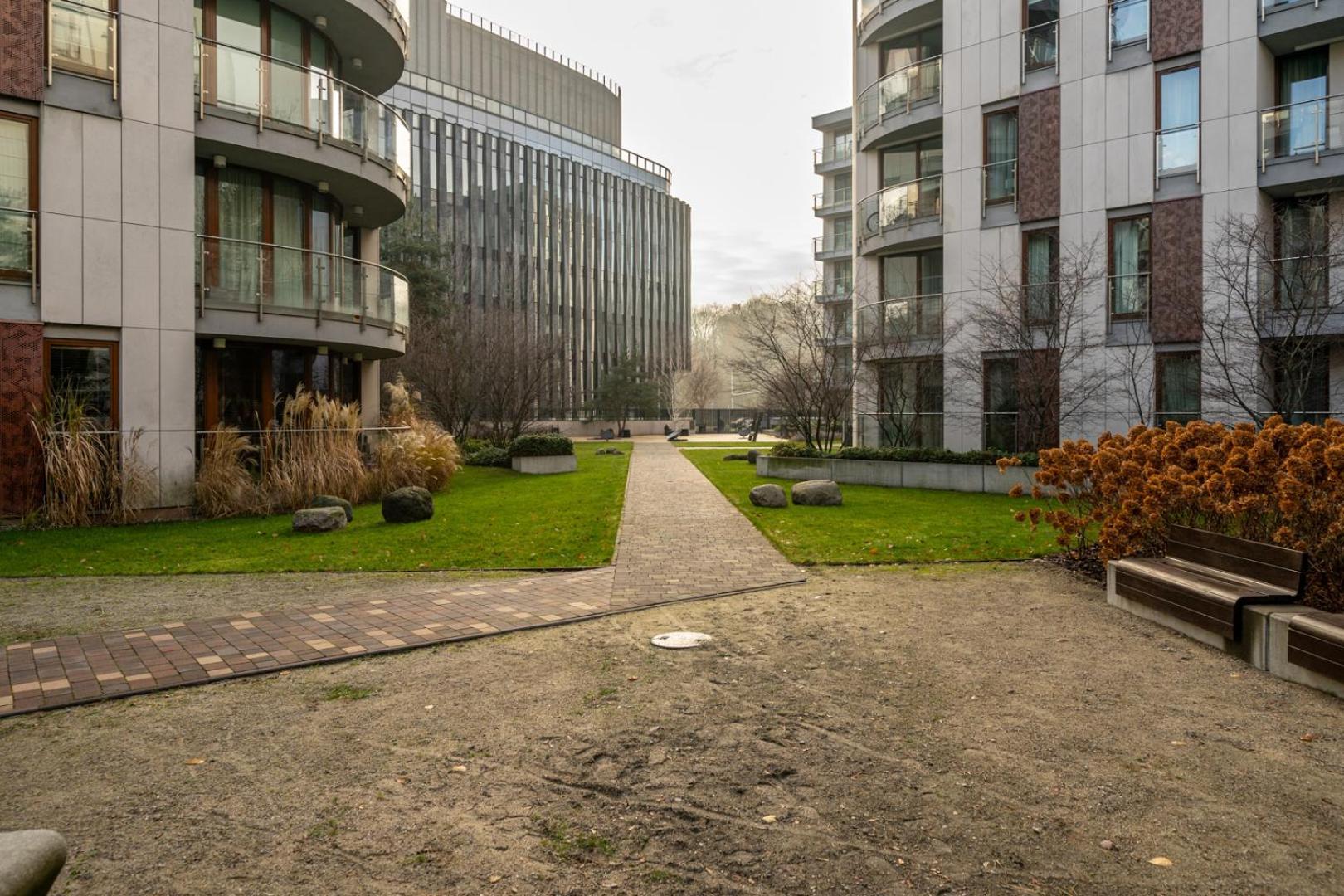 Downtown - Terrace, Location - By Rentujemy Warszawa